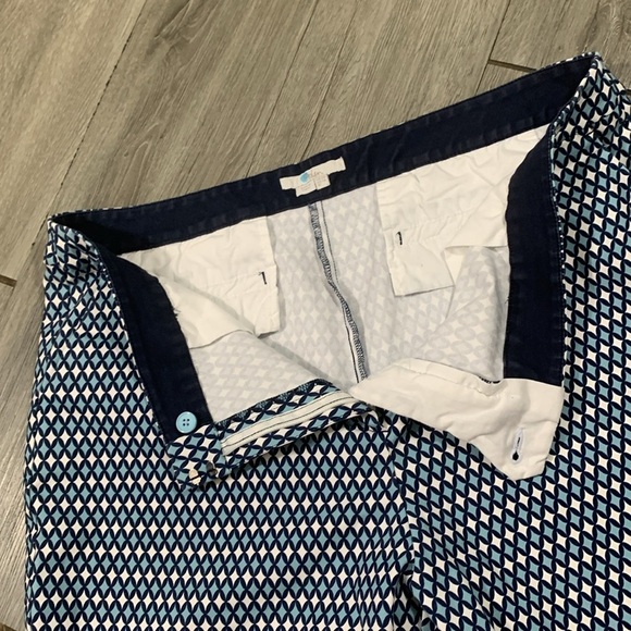 Boden Flat Front Blue Geometric Print Stretch Woven Shorts size 16 - Picture 8 of 9
